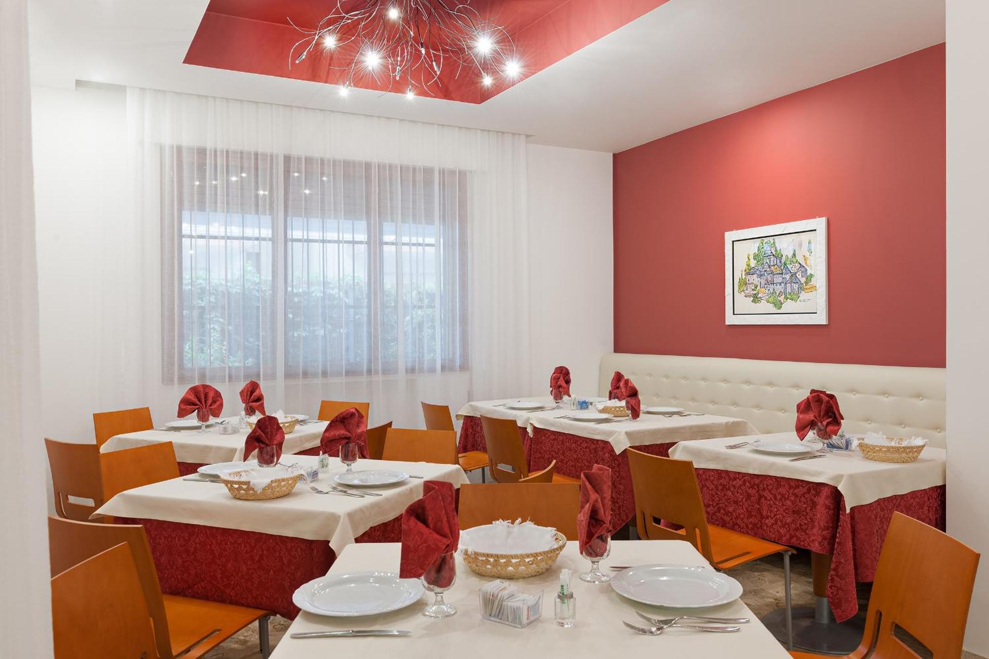 Hotel Europeo Соттомарина Экстерьер фото