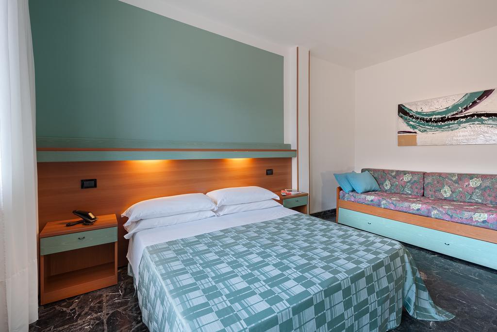 Hotel Europeo Соттомарина Экстерьер фото