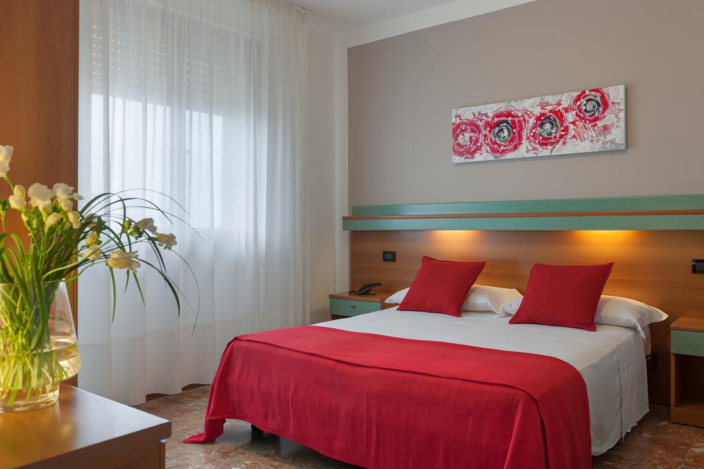 Hotel Europeo Соттомарина Экстерьер фото